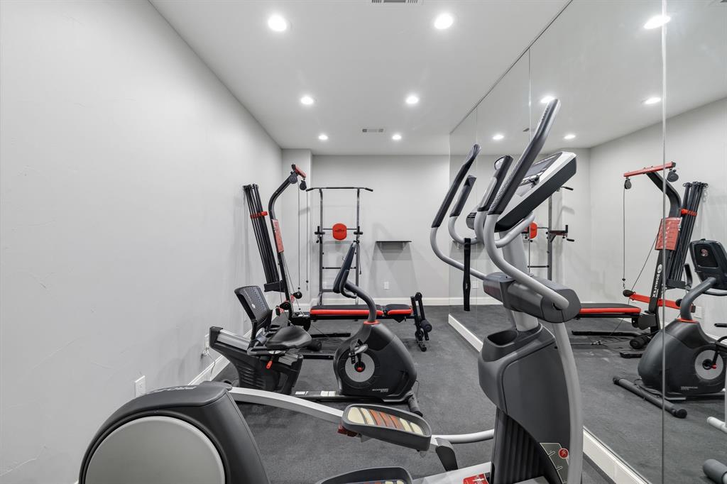 MONTCLAIR PARC - Residential