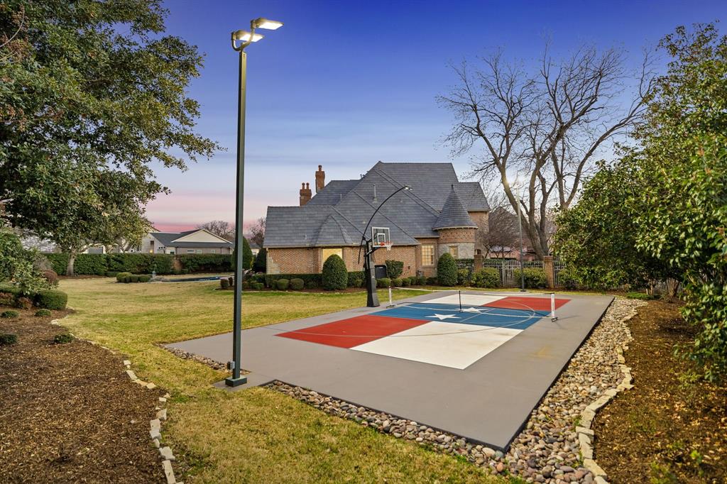 MONTCLAIR PARC - Residential