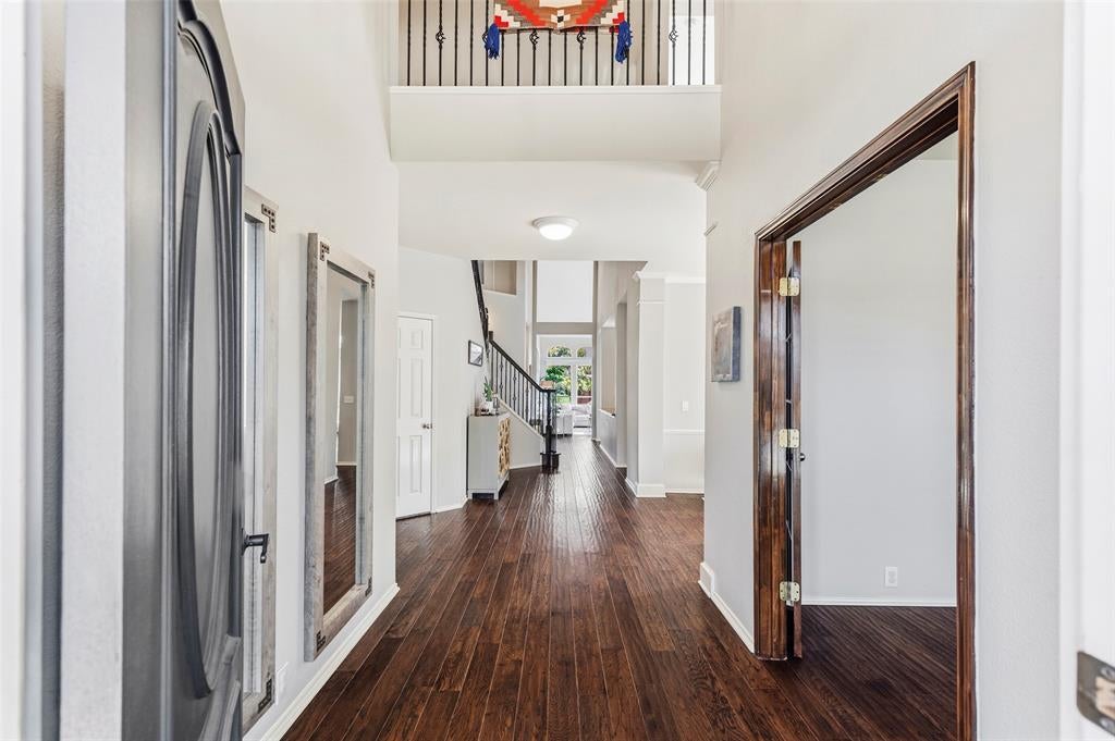 2996 La vista Lane