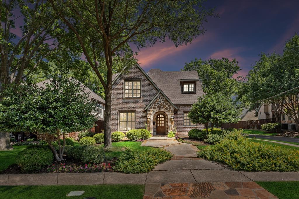 Llano Place - Residential