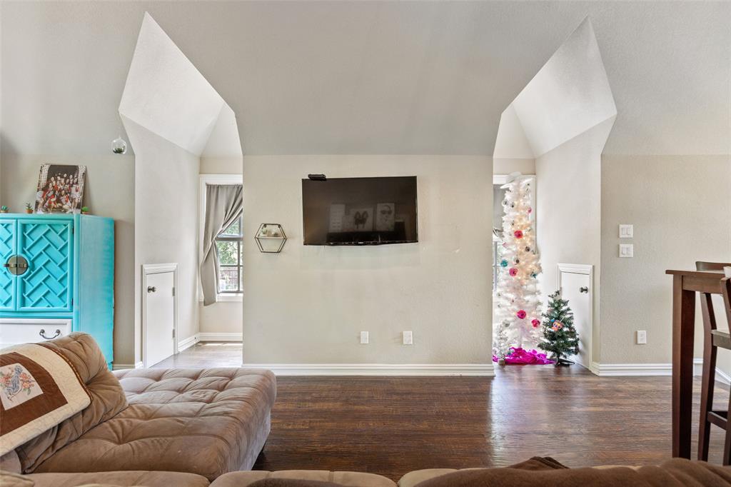 Llano Place - Residential