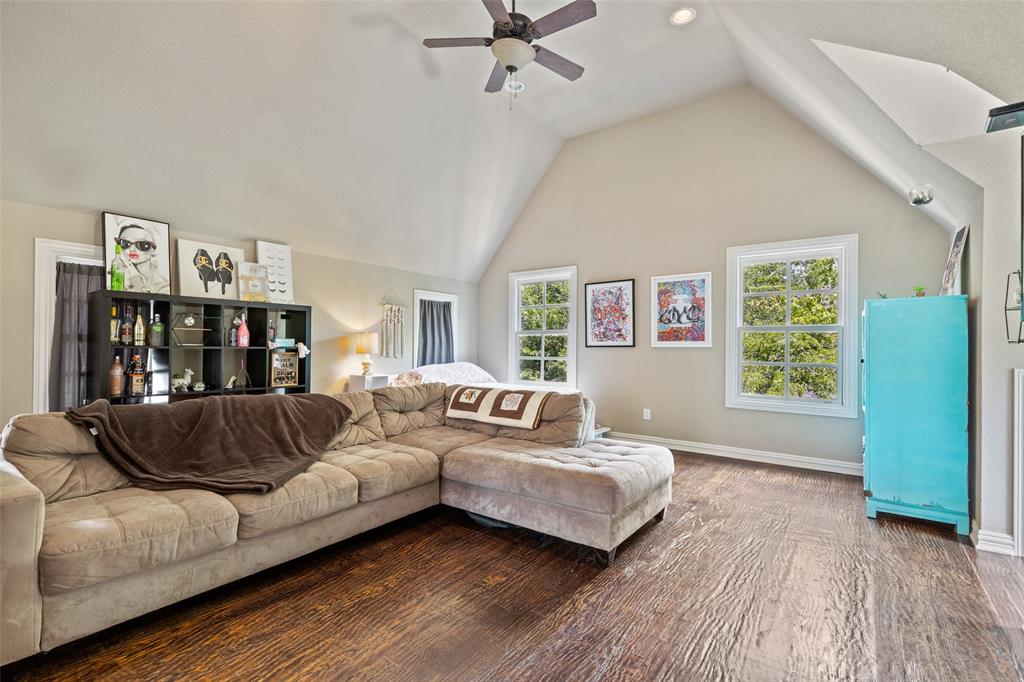 Llano Place - Residential