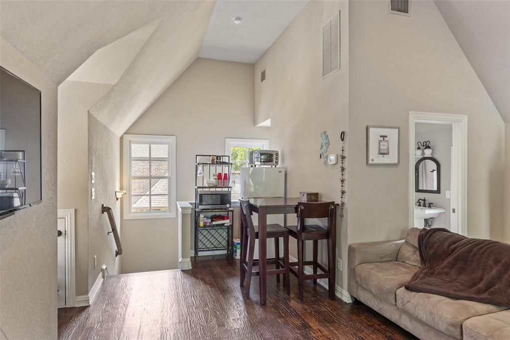 Llano Place - Residential