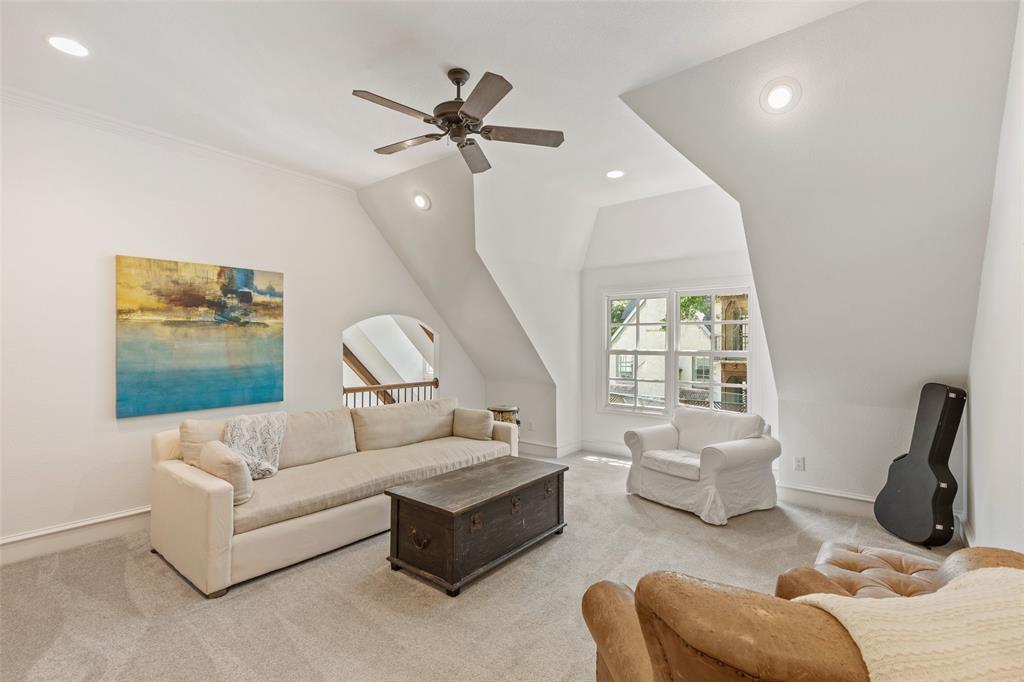 Llano Place - Residential