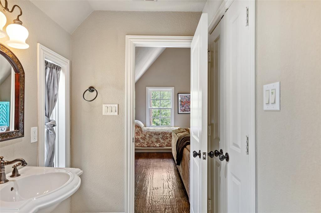 Llano Place - Residential