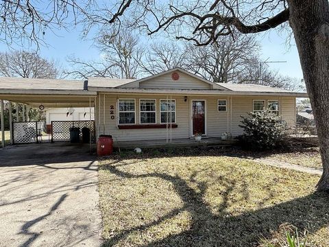 Photo of 220 Littlefield Drive, East Tawakoni, TX 75472 (MLS # 21192451)