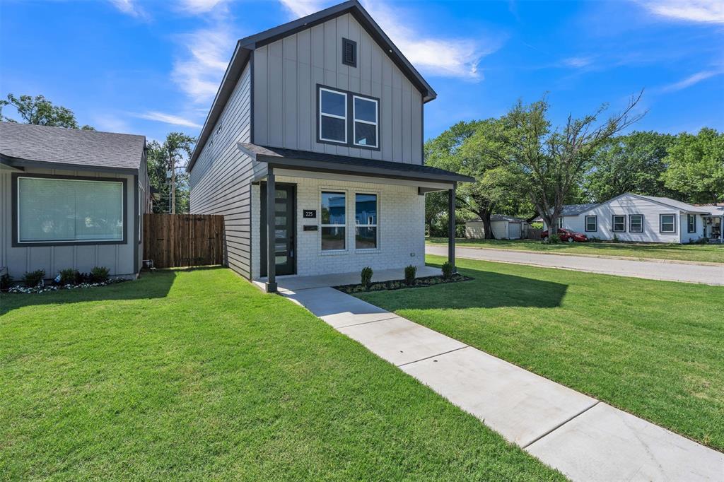 225 Nw 16th Street