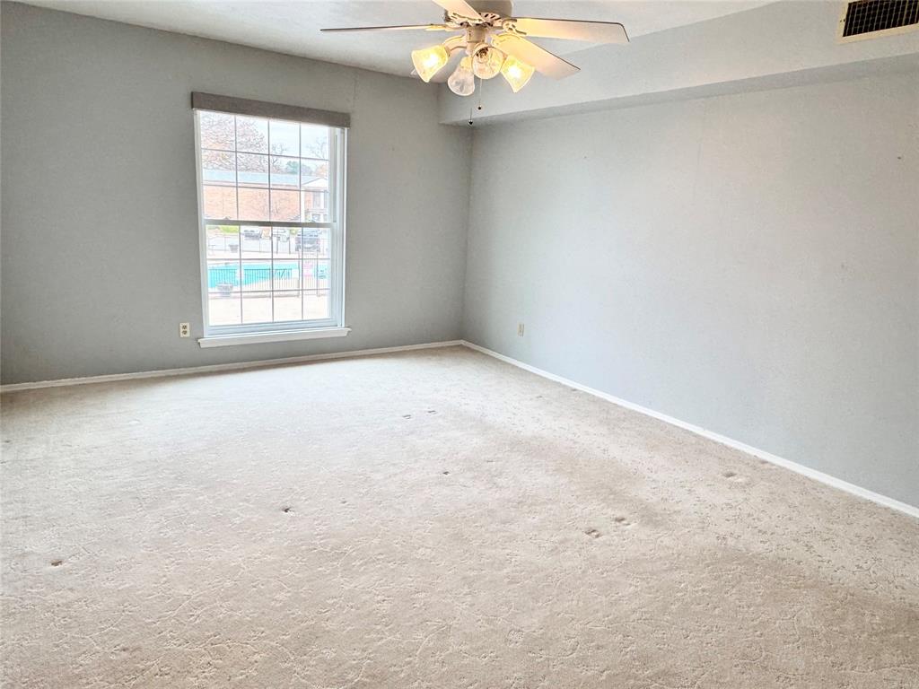 RIDGLEA EST CONDO - Residential Lease