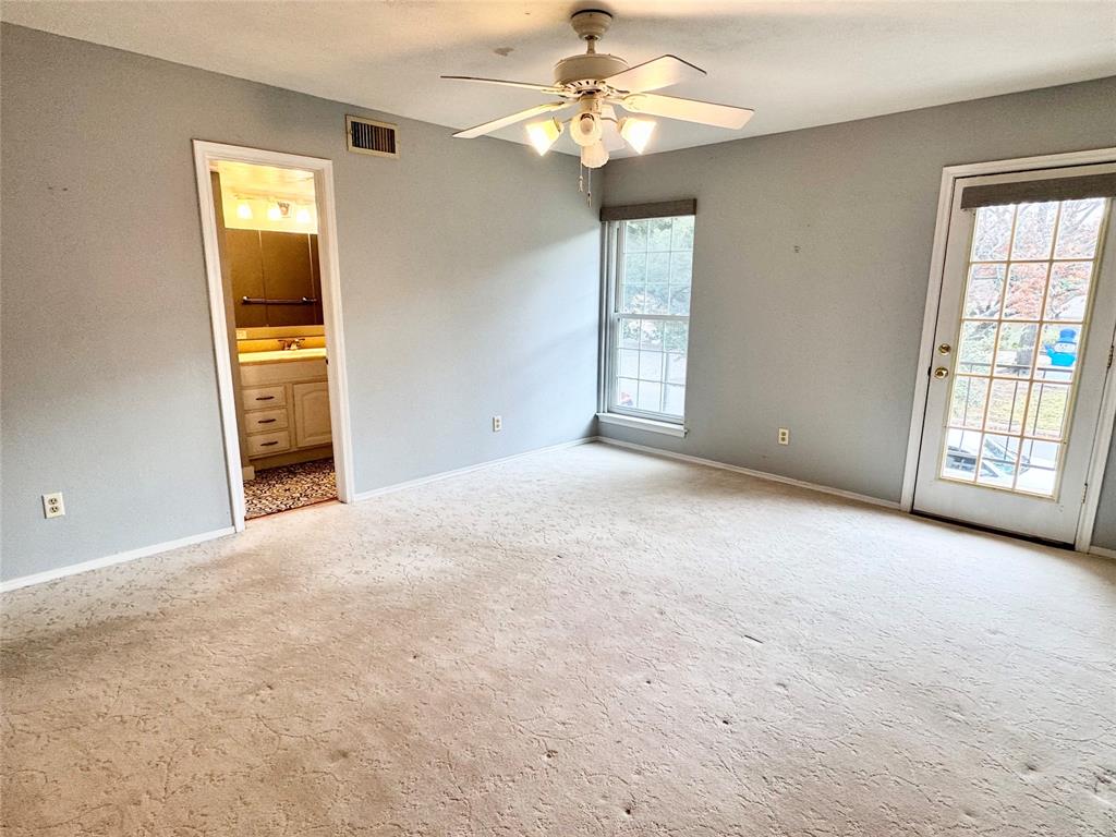 RIDGLEA EST CONDO - Residential Lease