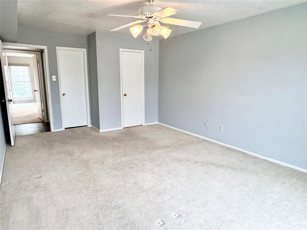 RIDGLEA EST CONDO - Residential Lease