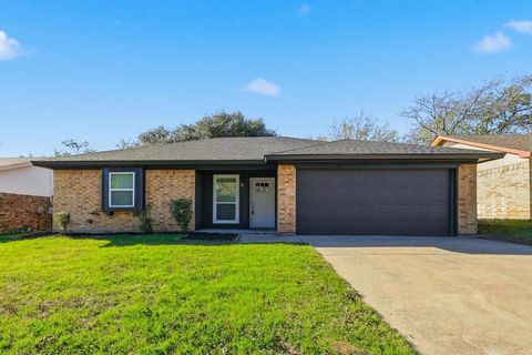6417 Kennedy Court Watauga TX 76148