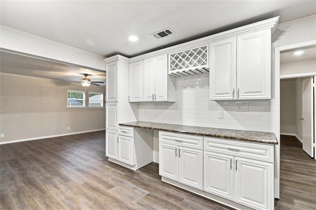 6044 Walnut Drive