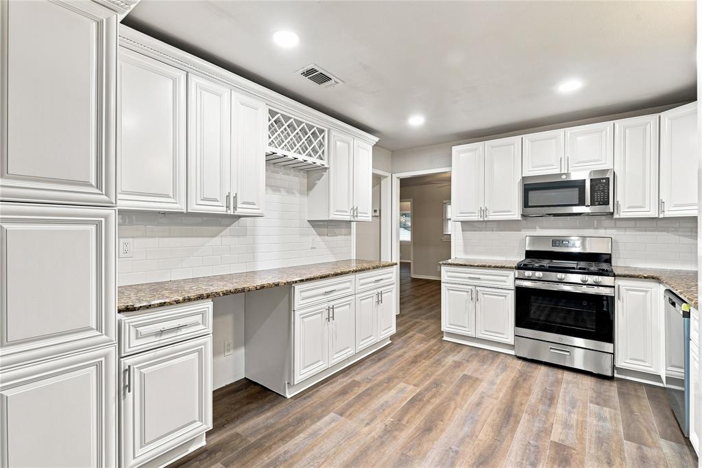 6044 Walnut Drive