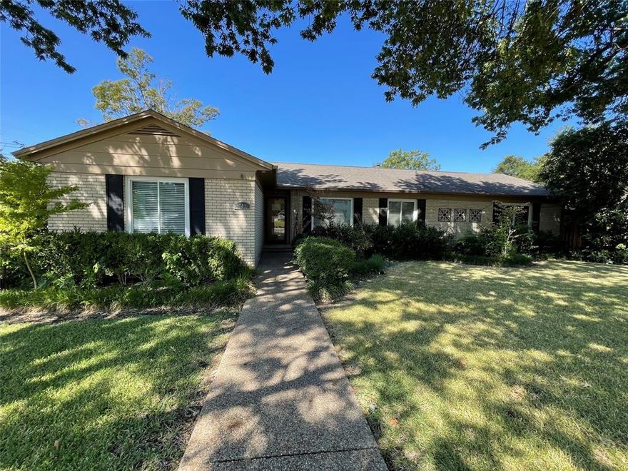 Experience Downtown McKinney living at its finest in this charming gem! The property is adorned with mature trees, creating a serene oasis perfect for gatherings and relaxation. Inside, you'll find the original hardwood floors, exuding classic charm. A dedicated and separate home office studio space provides a seamless connection to work from the comfort and style of your own abode. This is not just a house; it's a haven where memories are made. Live in lifestyle with the convenience of being minutes from Dallas, Plano, and more.