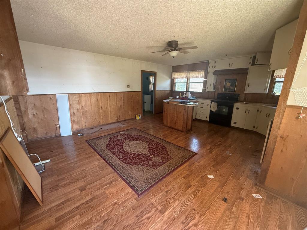 546 Apache Ln