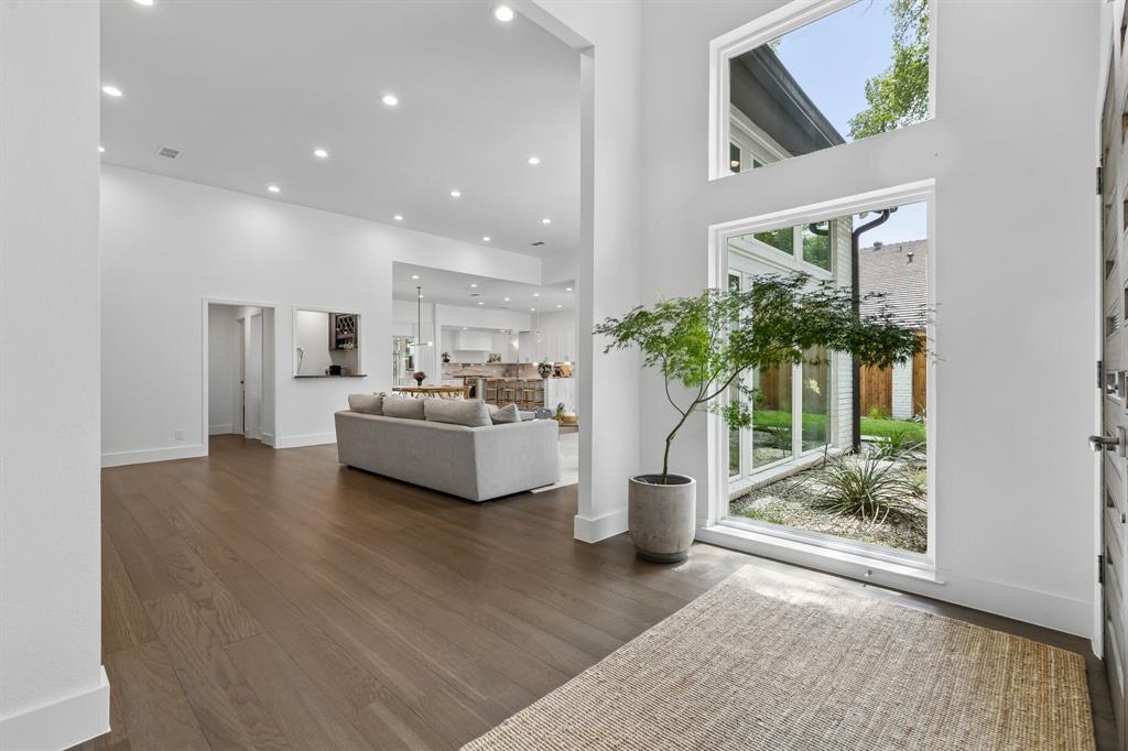 2016 Wing Point Lane