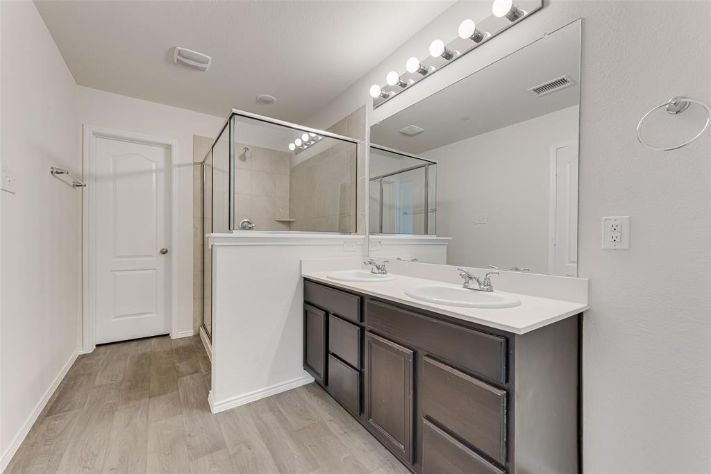 Brentwood Place - Residential