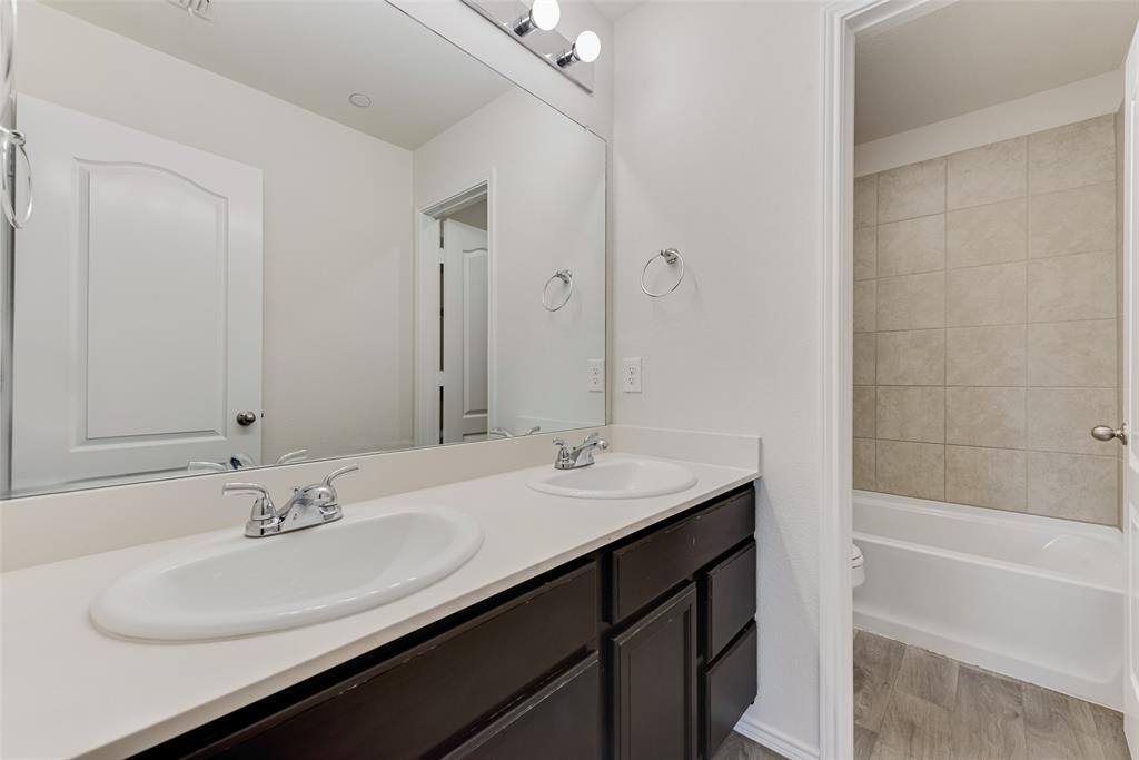 Brentwood Place - Residential