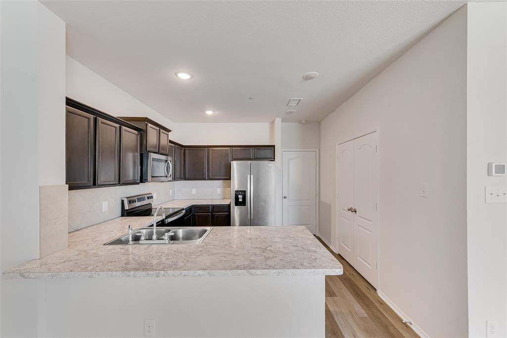 Brentwood Place - Residential