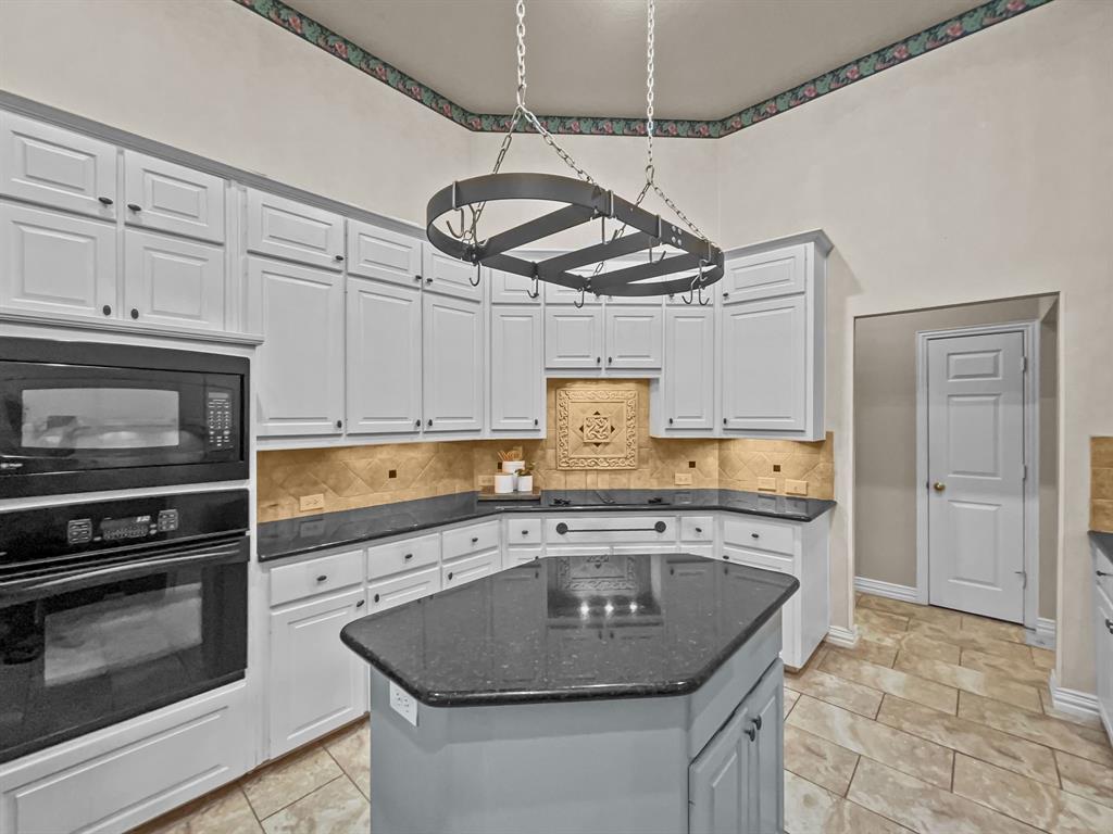 2642 Fairway Ridge Drive