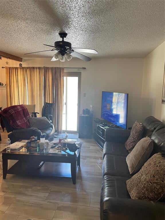 1130 Glenwick Lane