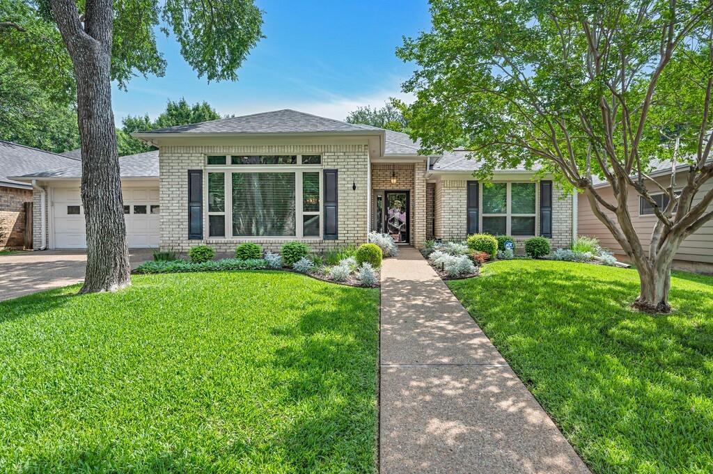 3009 Chimney Hill Drive