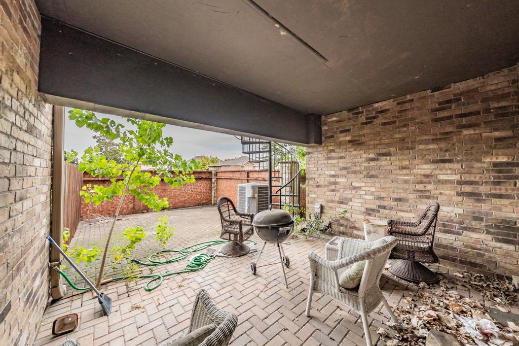 575 Rockingham Drive