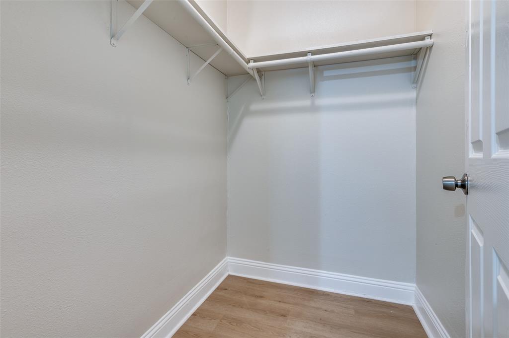 Lincoln Manor - Residential