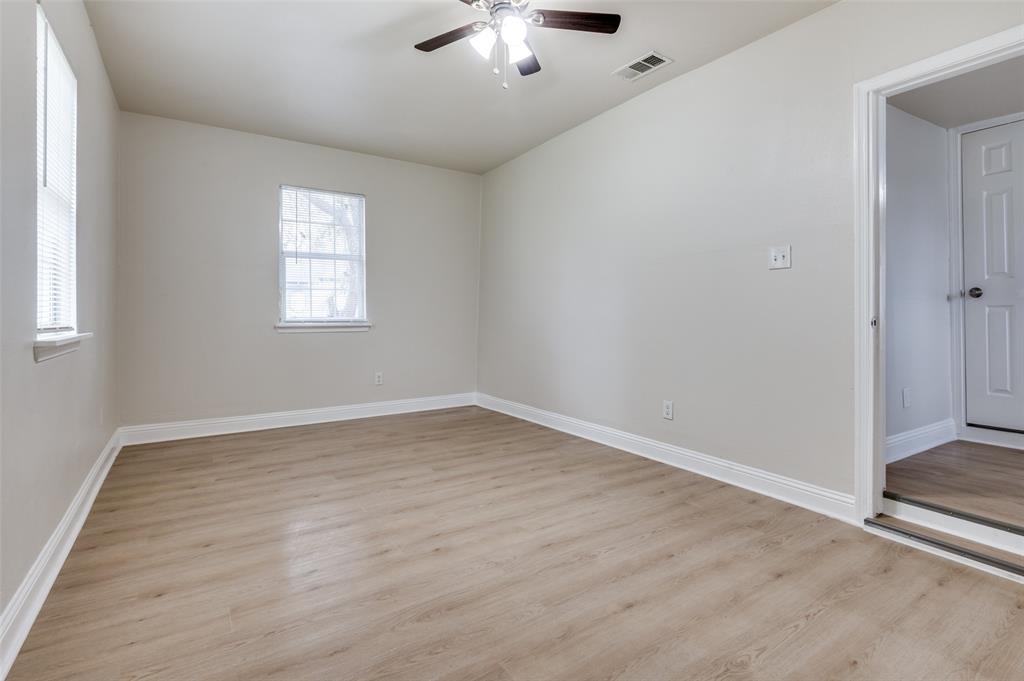 Lincoln Manor - Residential