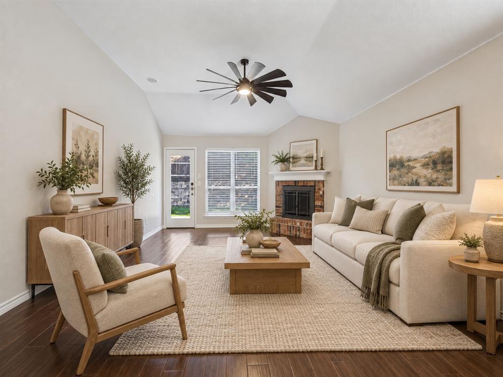2616 Emerald Lane