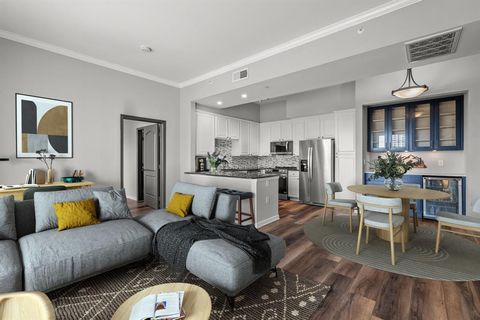 3225 Turtle Creek Boulevard 617 Dallas TX 75219