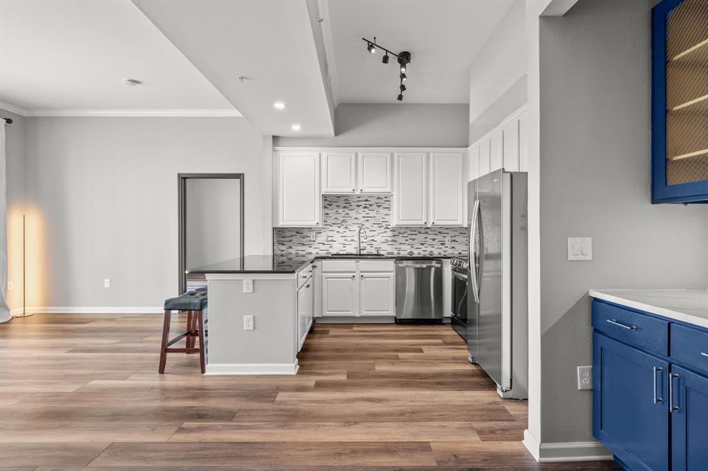 3225 Turtle Creek Boulevard 617