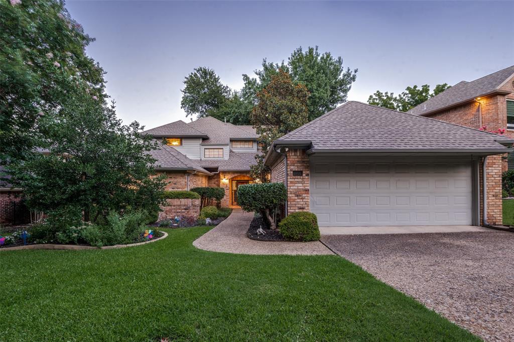1806 Lakeshore Court