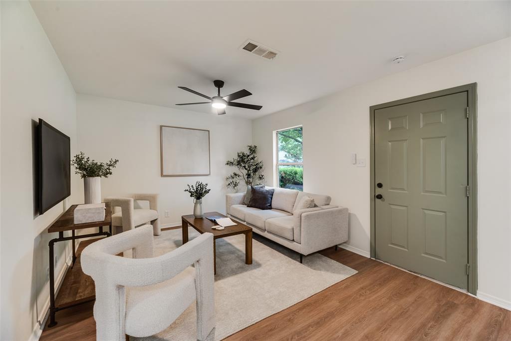 305 Lively Hill