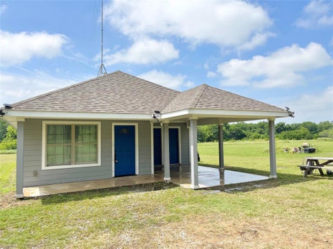 Photo of 1581 County Road 1079, Greenville, TX 75401 (MLS # 21390711)