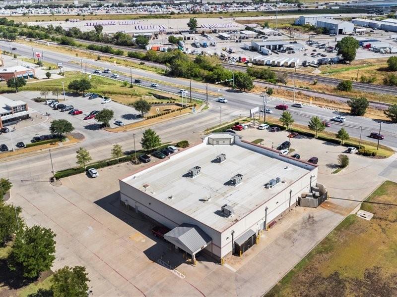 Saginaw Towne Center - Commercial Sale