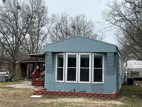 A home in West Tawakoni