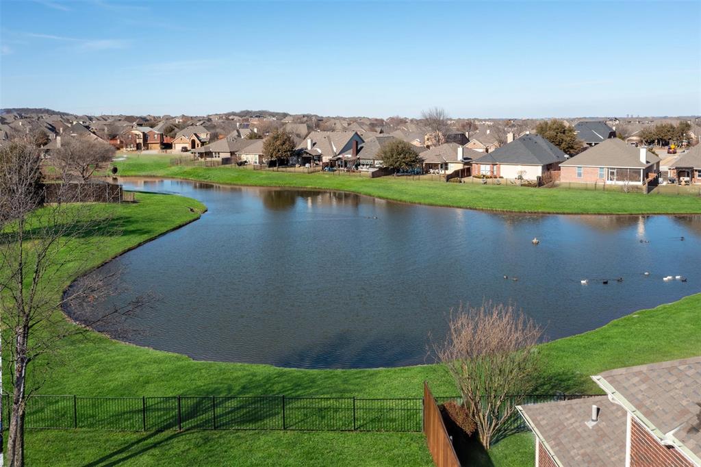 5712 Meadowglen Drive