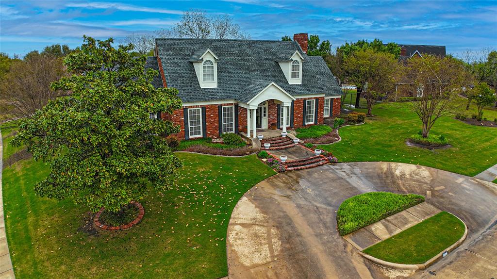 1204 Lakeridge Drive