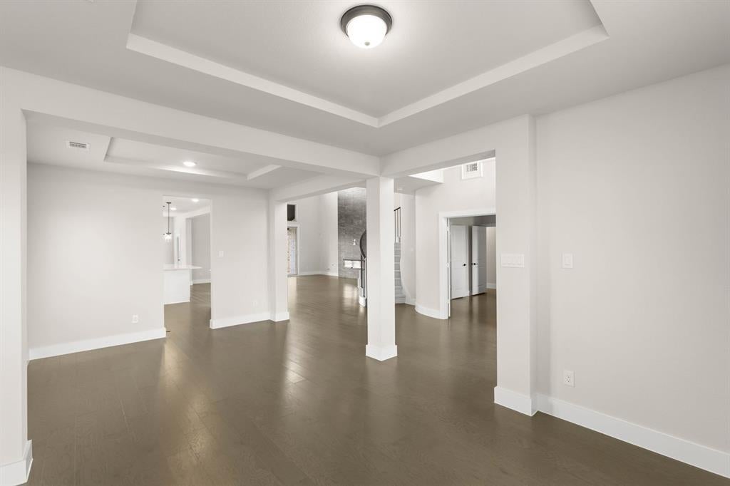 2565 Riverchase Way