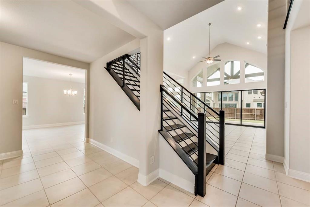 2802 Chandler Court