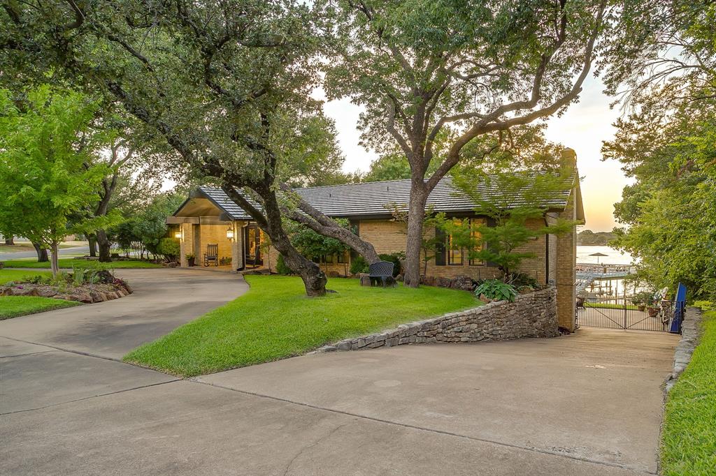 7844 Skylake Drive