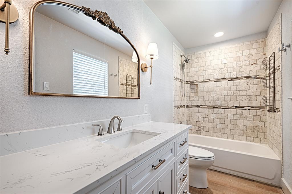 G T Walters A795 - Residential Lease