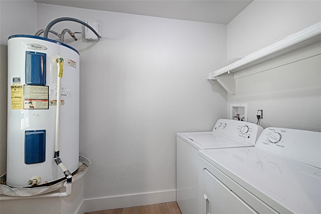 G T Walters A795 - Residential Lease