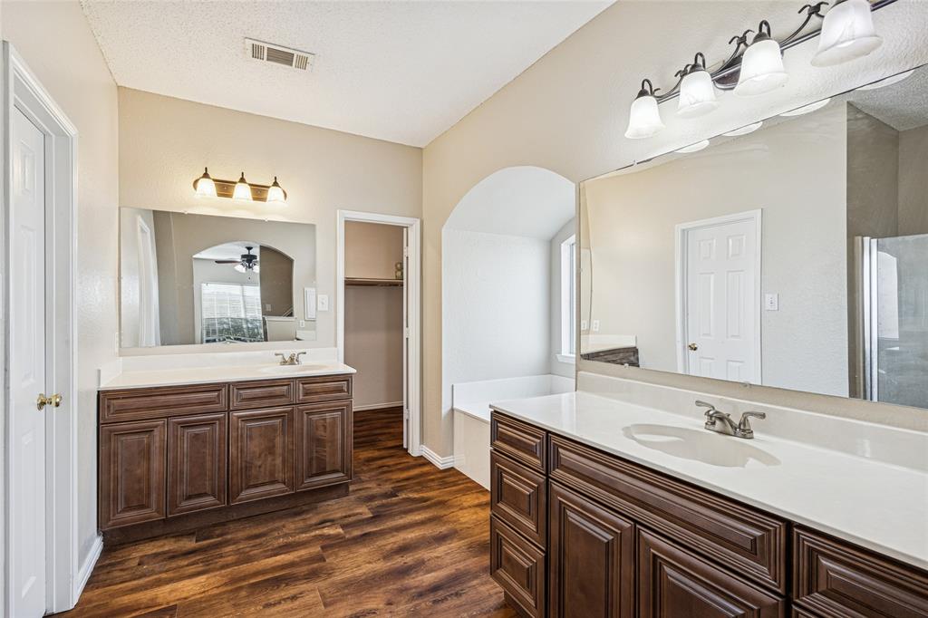 Saginaw, Texas 76131, United States, 4 Bedrooms Bedrooms, ,3 BathroomsBathrooms,Residential,Active,250128