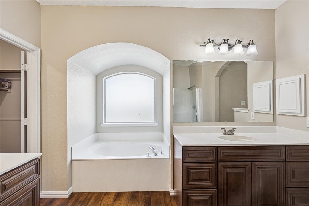 Saginaw, Texas 76131, United States, 4 Bedrooms Bedrooms, ,3 BathroomsBathrooms,Residential,Active,250128