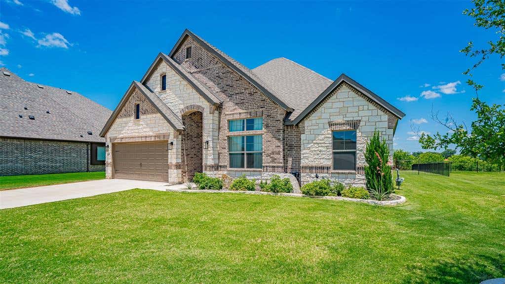 Photo of 3136 Ferry Boat Lane, Granbury, TX 76049 (MLS # 21301874)