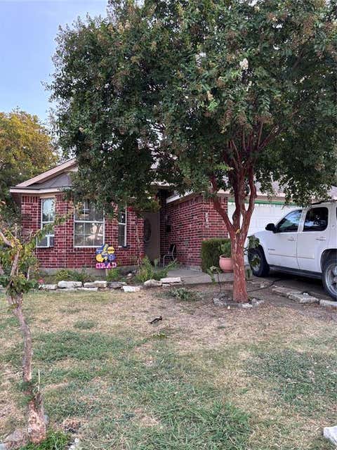 Photo of 806 Greenville Road, McKinney, TX 75069 (MLS # 21367560)