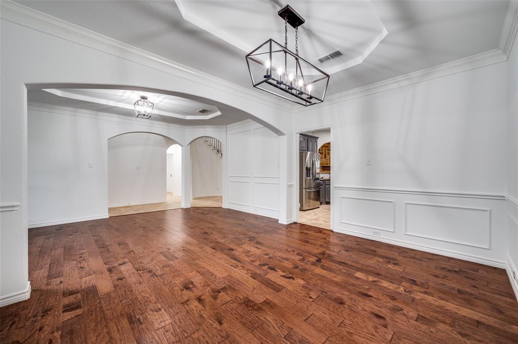 1329 Bateman Lane