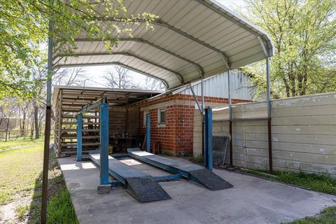 A home in Hico